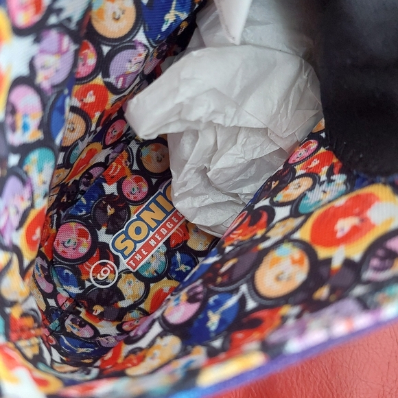 Kids High-Top Sneakers SONIC Sz 6 NEW WITH TAGS SEGA. (Bag C) - Picture 5 of 6